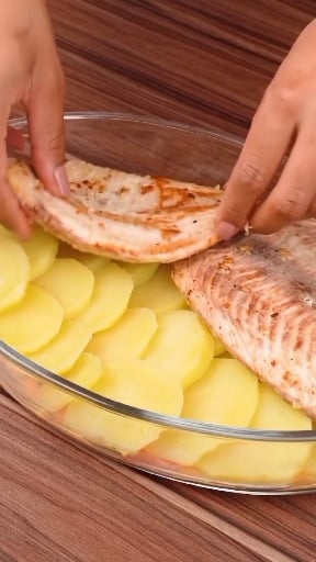 Foto de la Filete De Pescado Cremoso En Bandeja – receta de Filete De Pescado Cremoso En Bandeja en DeliRec