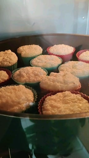 Foto aus dem Mehlloser Kokos-Cupcake - Mehlloser Kokos-Cupcake Rezept auf DeliRec