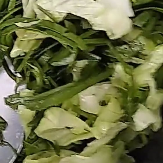 Photo of the Lettuce with sauteed cabbage – recipe of Lettuce with sauteed cabbage on DeliRec