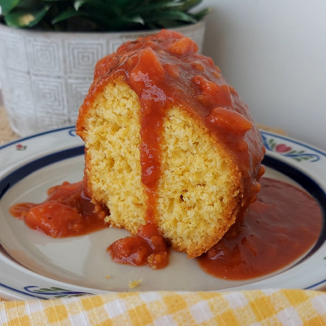 Photo of the Cornmeal Cake with Rustic Guava Syrup – recipe of Cornmeal Cake with Rustic Guava Syrup on DeliRec