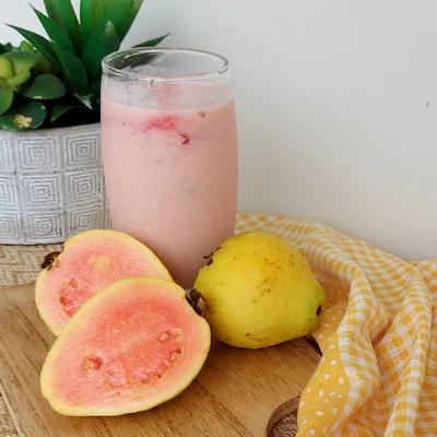 Recipe of Guava Smoothie with Almonds on the DeliRec recipe website