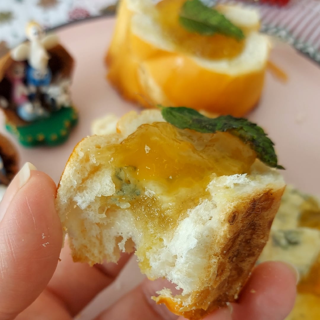 Photo of the Gorgonzola and Apricot Toasts – recipe of Gorgonzola and Apricot Toasts on DeliRec