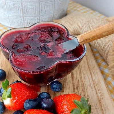 Recipe of Sugar-free Red Fruit Jelly on the DeliRec recipe website