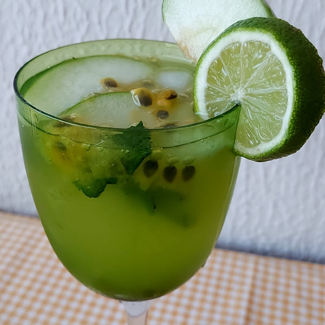 Photo of the Green and Yellow Refreshment🇧🇷 – recipe of Green and Yellow Refreshment🇧🇷 on DeliRec