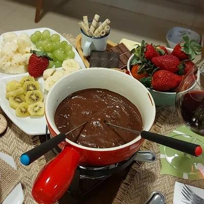 Recipe of Chocolate Fondue 🇫🇷 on the DeliRec recipe website