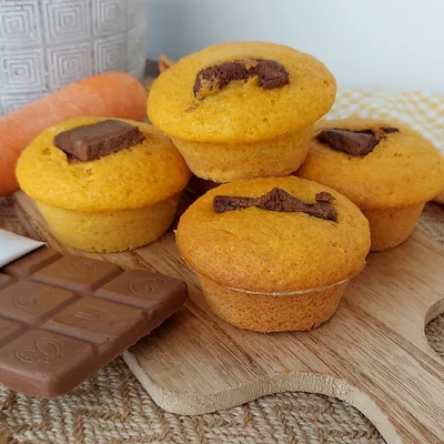 Receita de Muffin De Cenoura e Chocolate  no site de receitas DeliRec
