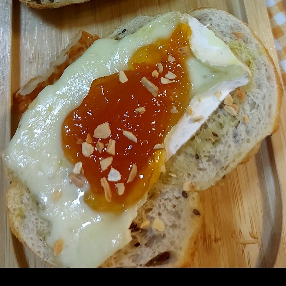Photo of the Brie Bruschetta and Apricot Jam 🇮🇹 – recipe of Brie Bruschetta and Apricot Jam 🇮🇹 on DeliRec