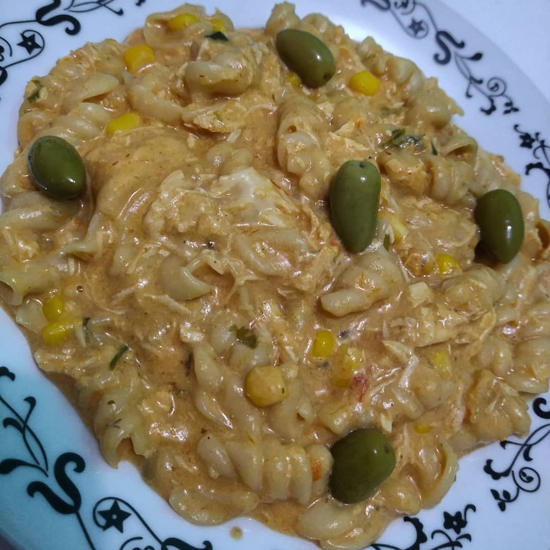 Photo of the Chicken noodles in the pressure cooker – recipe of Chicken noodles in the pressure cooker on DeliRec