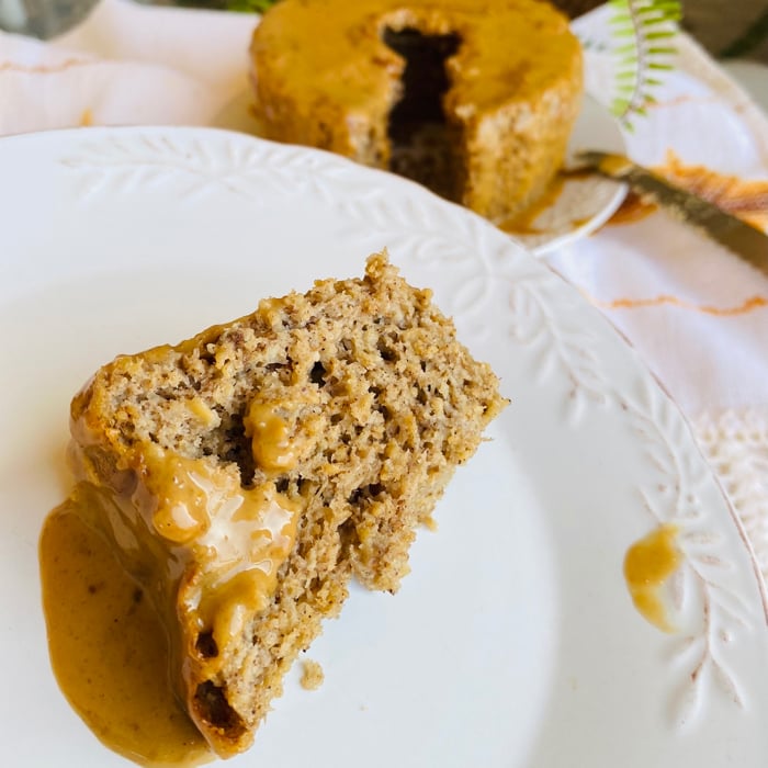 Photo of the Banana Cake with Spices and Peanut Cream – recipe of Banana Cake with Spices and Peanut Cream on DeliRec
