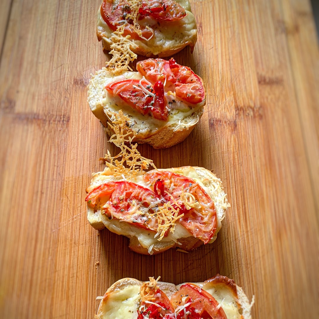 Foto da Bruschetta de tomate (picante) 🇮🇹 - receita de Bruschetta de tomate (picante) 🇮🇹 no DeliRec
