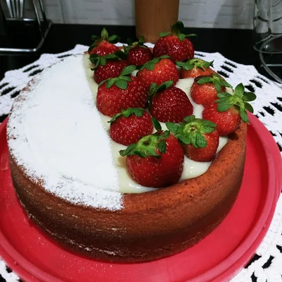 Recipe of Powdered milk cake with strawberries on the DeliRec recipe website