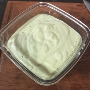 Oil-free garlic cream