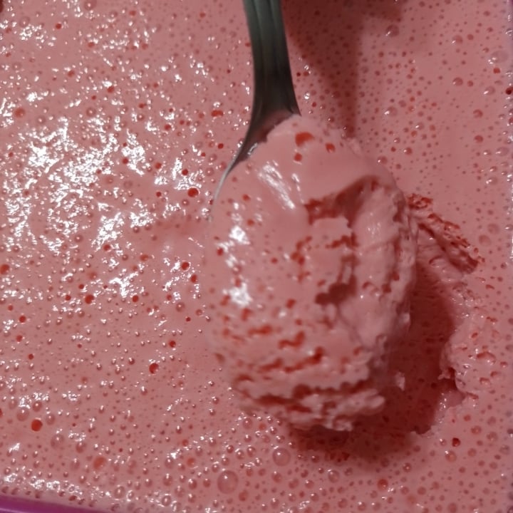 Photo of the Strawberry mousse without condensed milk :) – recipe of Strawberry mousse without condensed milk :) on DeliRec