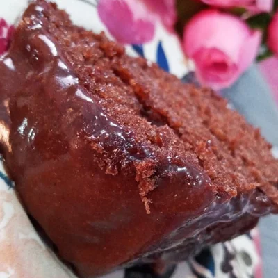 Receta de pastel de chocolate sencillo en el sitio web de recetas de DeliRec