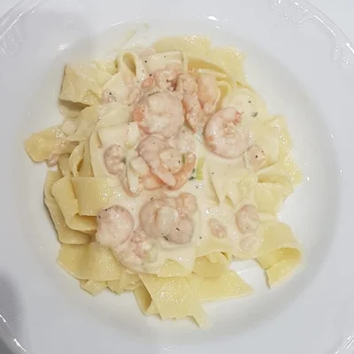 Recipe of Classic Fettuccine Alfredo and Shrimp and Cheese Sauce on the DeliRec recipe website