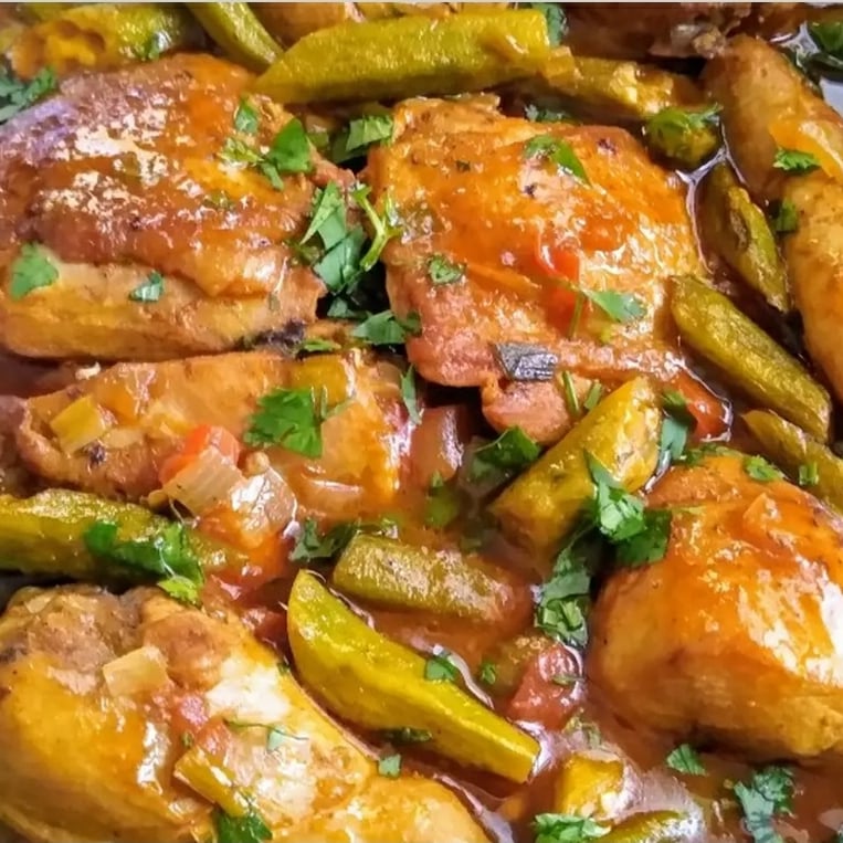Photo of the Chicken with Okra a Mineira – recipe of Chicken with Okra a Mineira on DeliRec