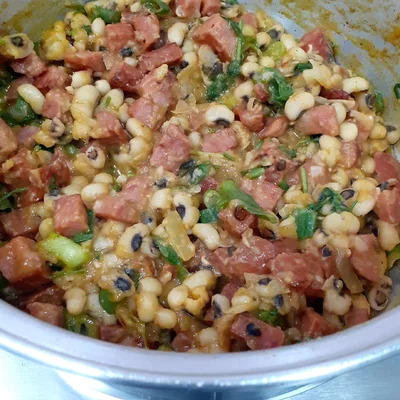 Recipe of Black-eyed peas with dry sausage on the DeliRec recipe website