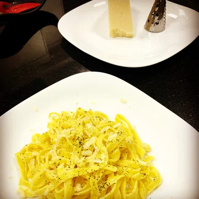 Recipe of Tagliatelle in butter, with dehydrated parsley and Grana Padano cheese… on the DeliRec recipe website