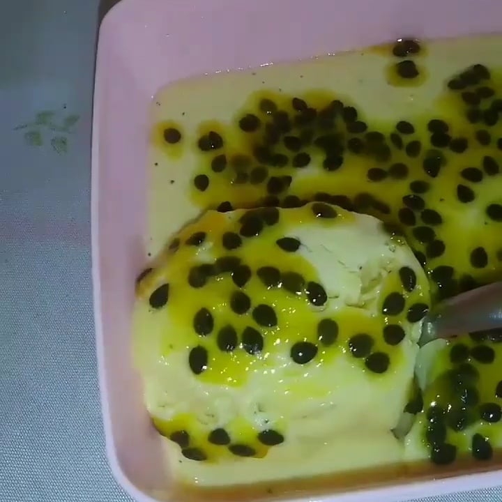 Photo of the Quick passion fruit mousse without gelatin – recipe of Quick passion fruit mousse without gelatin on DeliRec