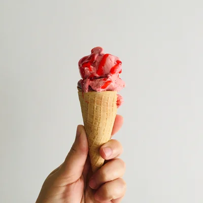 Recipe of Strawberry mousse ice cream 🍓 on the DeliRec recipe website
