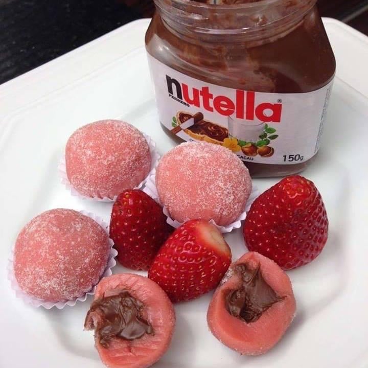 Photo of the Strawberry Brigadeiro with Hazelnut Cream – recipe of Strawberry Brigadeiro with Hazelnut Cream on DeliRec