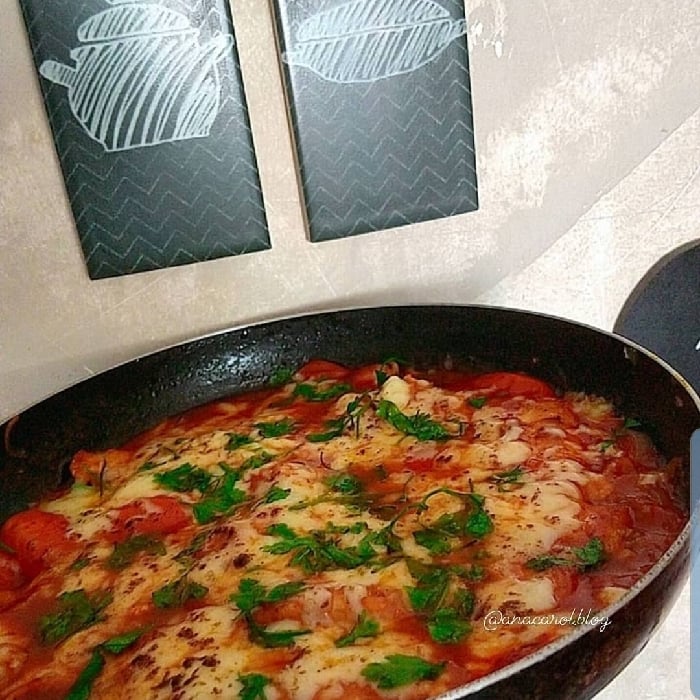 Photo of the Chicken Pizzaiolo in a Frying Pan – recipe of Chicken Pizzaiolo in a Frying Pan on DeliRec