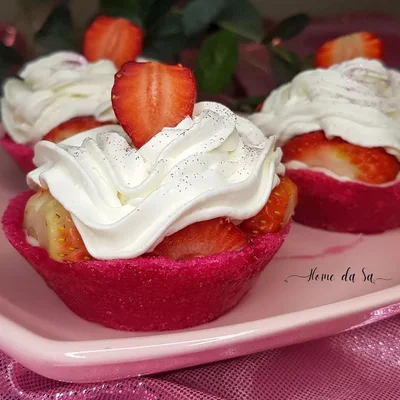 Recipe of Strawberryoff with Nest Milk Brigadeiro. on the DeliRec recipe website