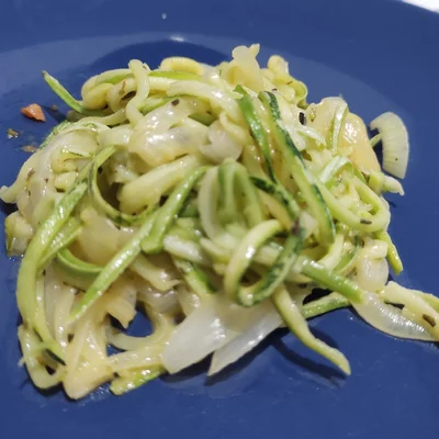 Recipe of Creamy zucchini noodles on the DeliRec recipe website