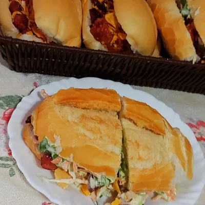 Recipe of Sausage sandwich with doritos 🍔 on the DeliRec recipe website