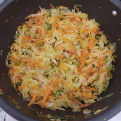 Recipe of Sauteed Cabbage with Carrots on the DeliRec recipe website