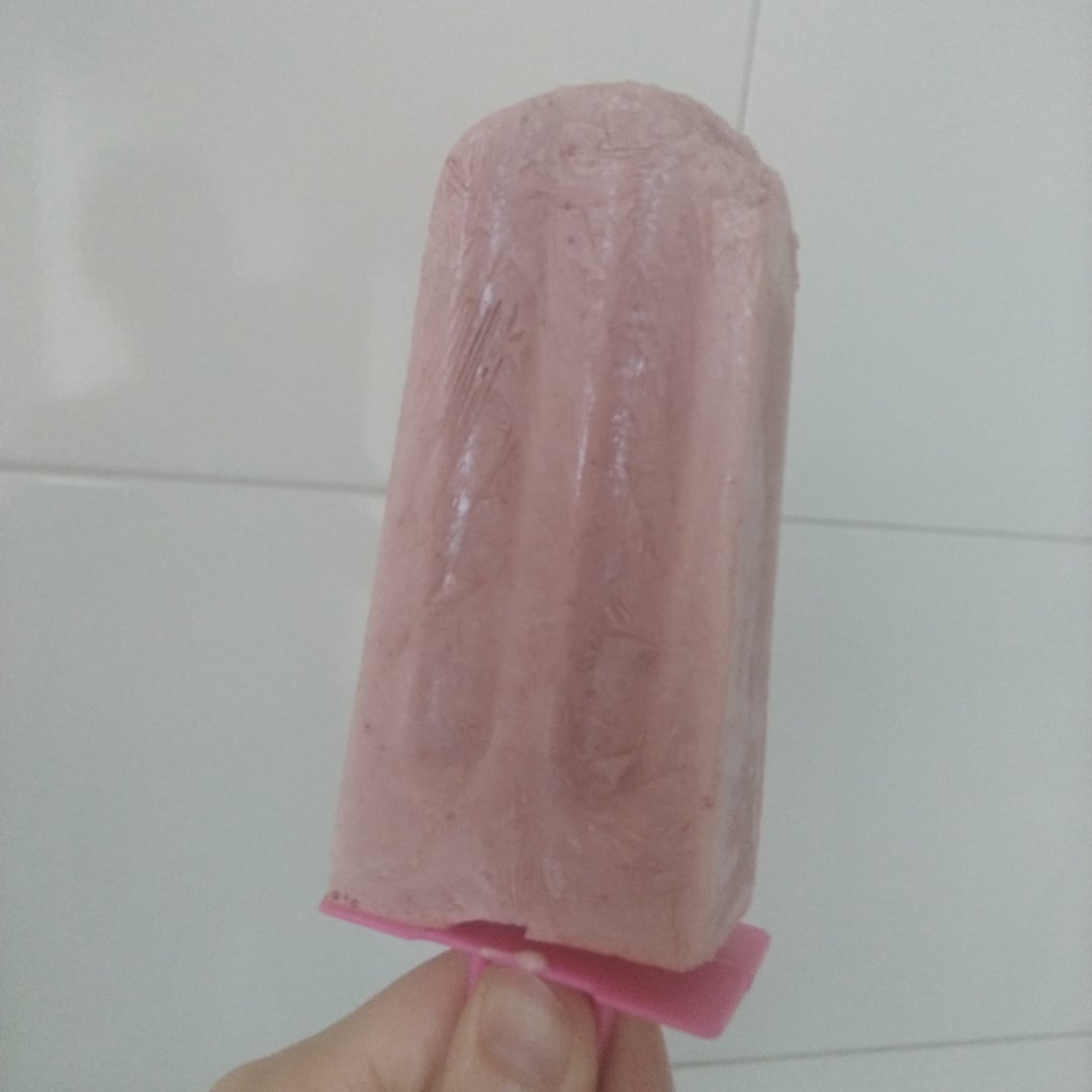 Photo of the Strawberry yogurt popsicle – recipe of Strawberry yogurt popsicle on DeliRec