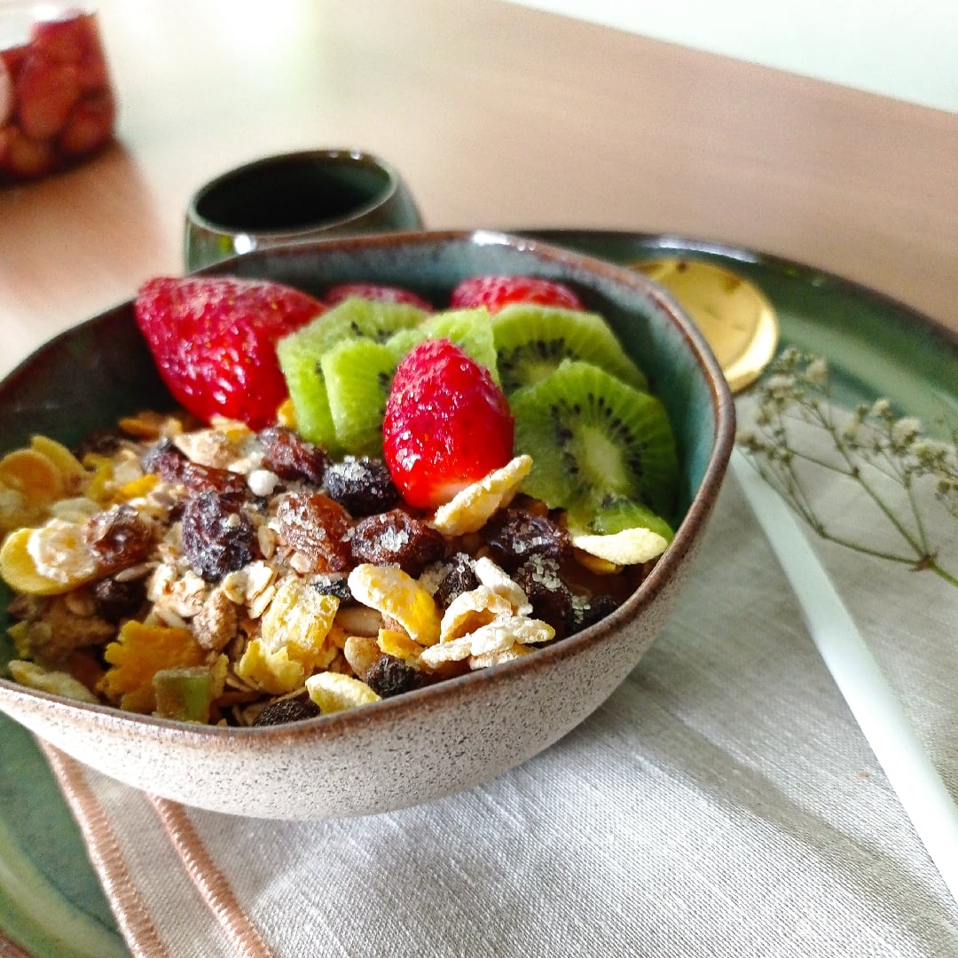 Photo of the Granola with kiwi and berries – recipe of Granola with kiwi and berries on DeliRec