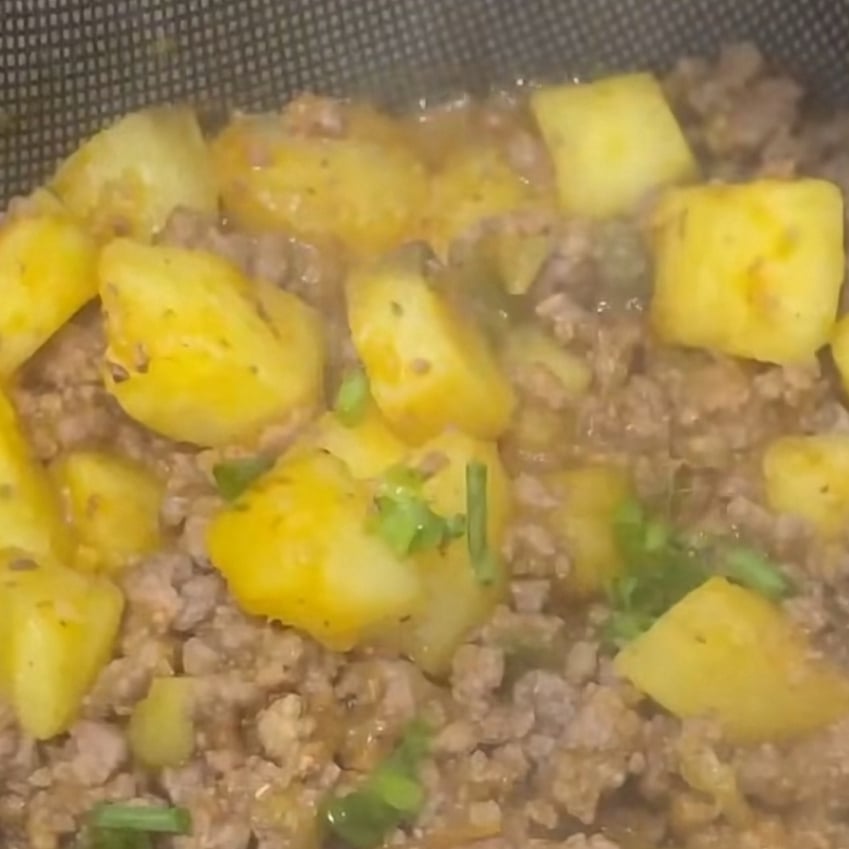 Photo of the Ground beef with seasoned potatoes – recipe of Ground beef with seasoned potatoes on DeliRec