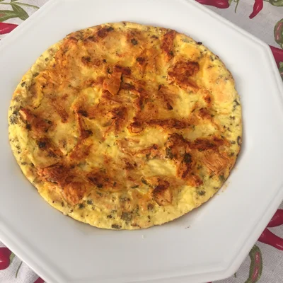 Recipe of Omelet with Half Cured Cheese on the DeliRec recipe website