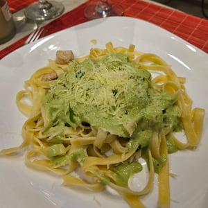 Spaguetti with pesto 1