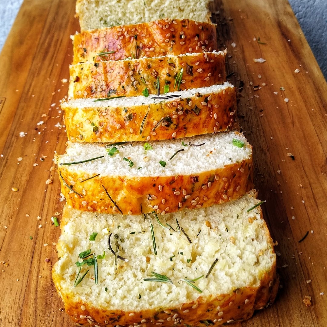 Photo of the Fluffy herb bread without kneading – recipe of Fluffy herb bread without kneading on DeliRec