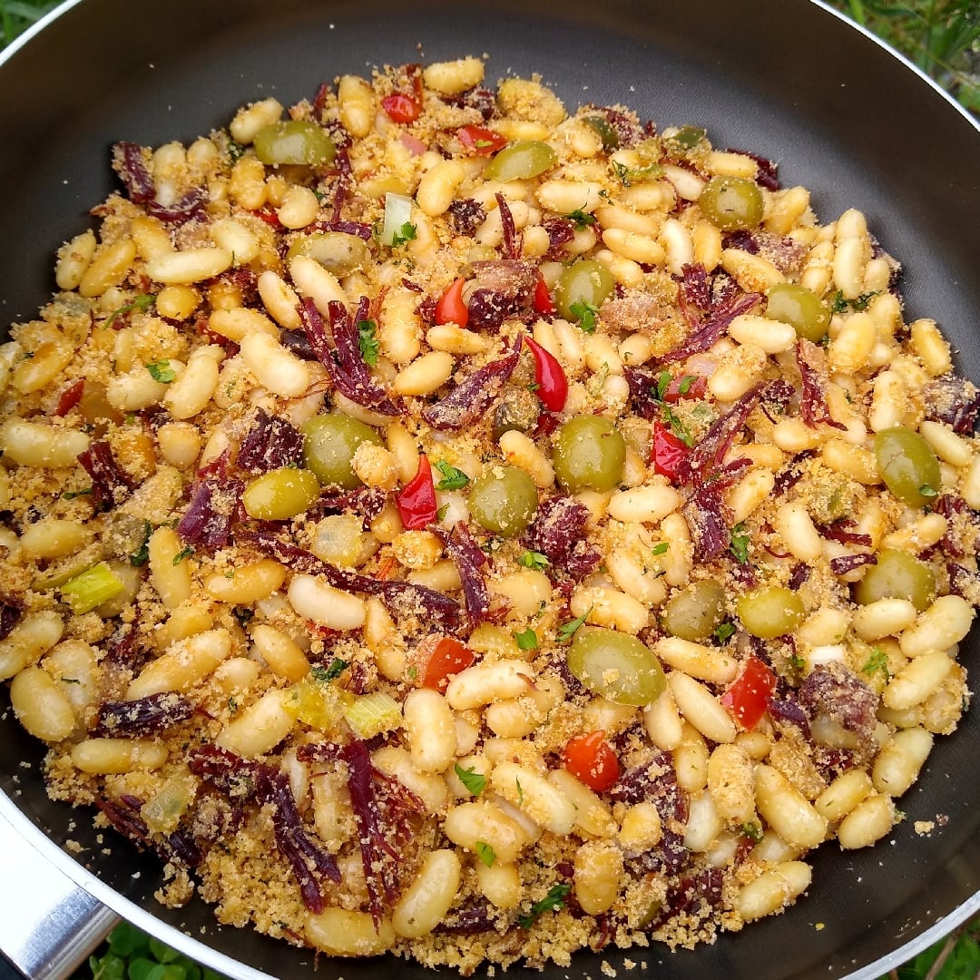 Photo of the White bean farofa with dried meat – recipe of White bean farofa with dried meat on DeliRec