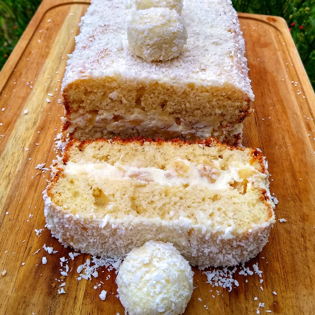 Photo of the Cake With Coconut Pineapple Ice Cream – recipe of Cake With Coconut Pineapple Ice Cream on DeliRec