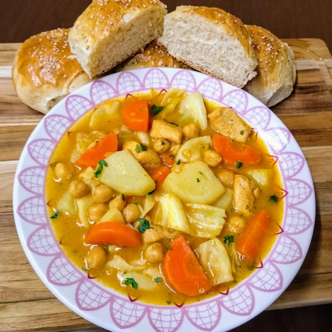 Photo of the Chickpea soup with chicken and vegetables – recipe of Chickpea soup with chicken and vegetables on DeliRec