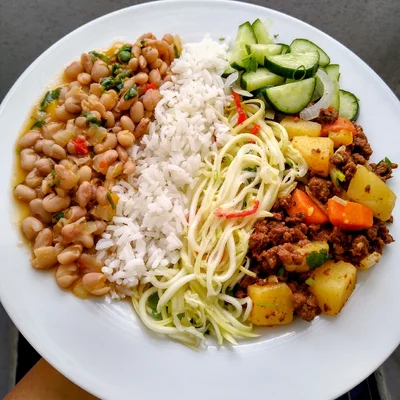 Recipe of Zucchini Spaghetti, Soy Protein, Rice and Beans on the DeliRec recipe website