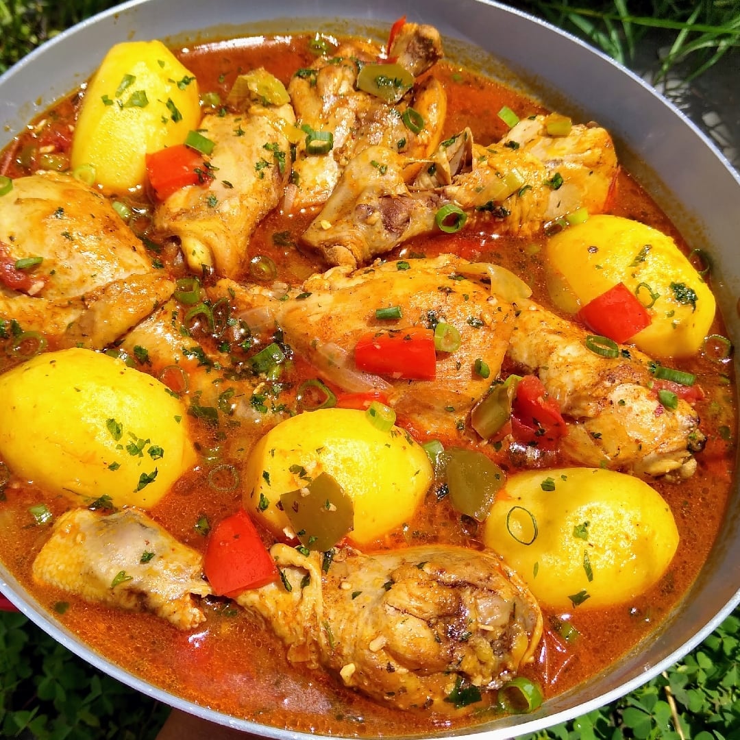 Photo of the Chicken in Sauce with Potatoes – recipe of Chicken in Sauce with Potatoes on DeliRec