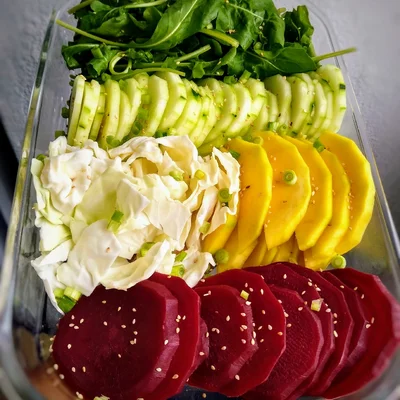 Recipe of Colorful Salad with Mango on the DeliRec recipe website