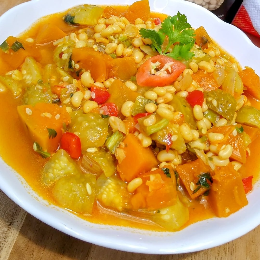 Photo of the Manteiguinha beans with gherkin and pumpkin – recipe of Manteiguinha beans with gherkin and pumpkin on DeliRec