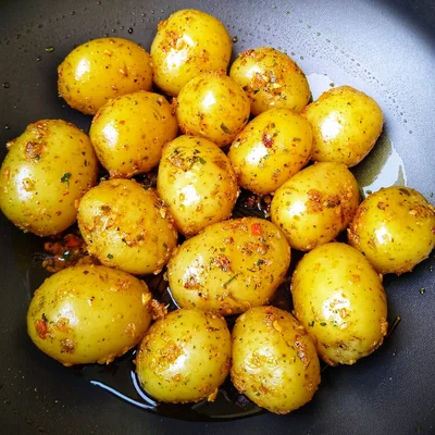 Recipe of Appetizer of potatoes braised in olive oil on the DeliRec recipe website