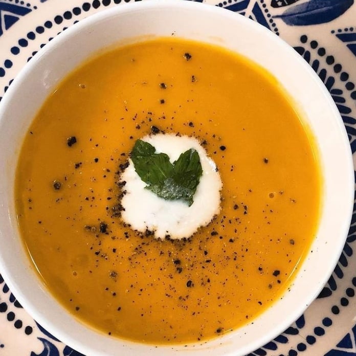 Photo of the Pumpkin cream with curry and carrots – recipe of Pumpkin cream with curry and carrots on DeliRec