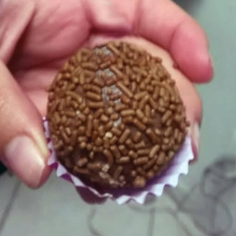 Photo of the Chocolate Brigadeiro 🍫😋 – recipe of Chocolate Brigadeiro 🍫😋 on DeliRec