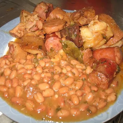 Recipe of Feijoada with carioca beans on the DeliRec recipe website