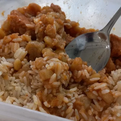 Recette de Haricots avec riz assaisonné sur le site de recettes DeliRec