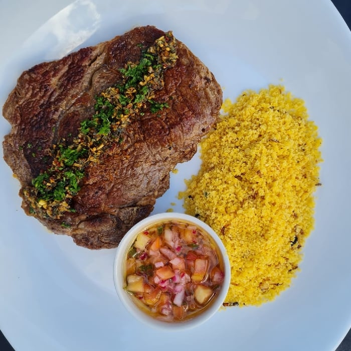 Photo of the Ancho steak with chimichurri, yellow corn farofa and campaign sauce – recipe of Ancho steak with chimichurri, yellow corn farofa and campaign sauce on DeliRec