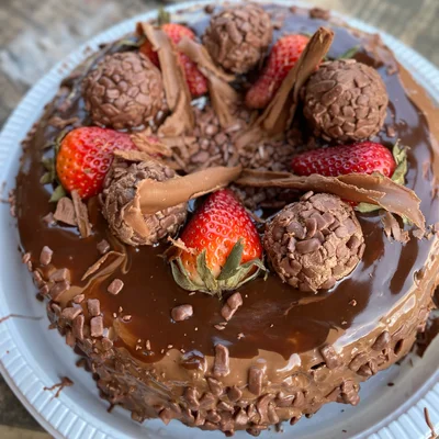 Schokoladenkuchen mit Erdbeere 🍓